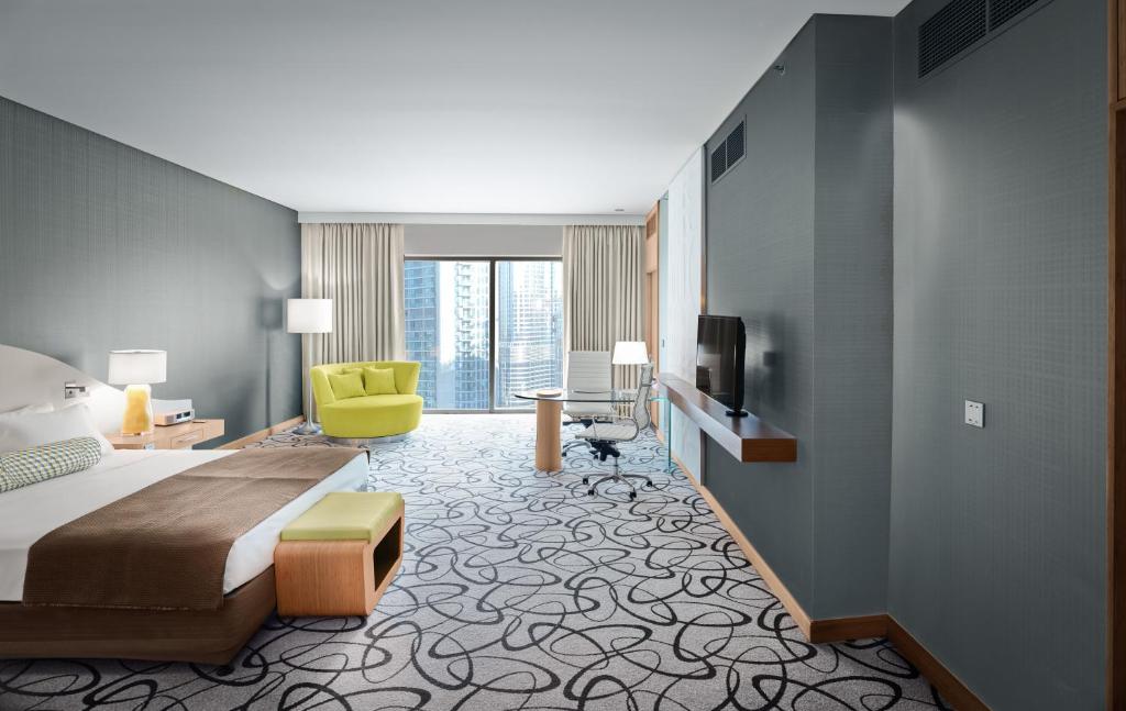 Junior Suite with King Bed and Burj Khalifa View - Image 3