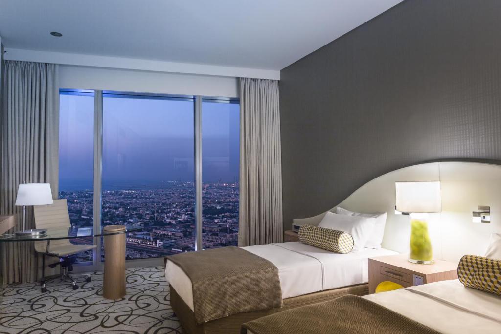 Luxury Twin Room - Image 5