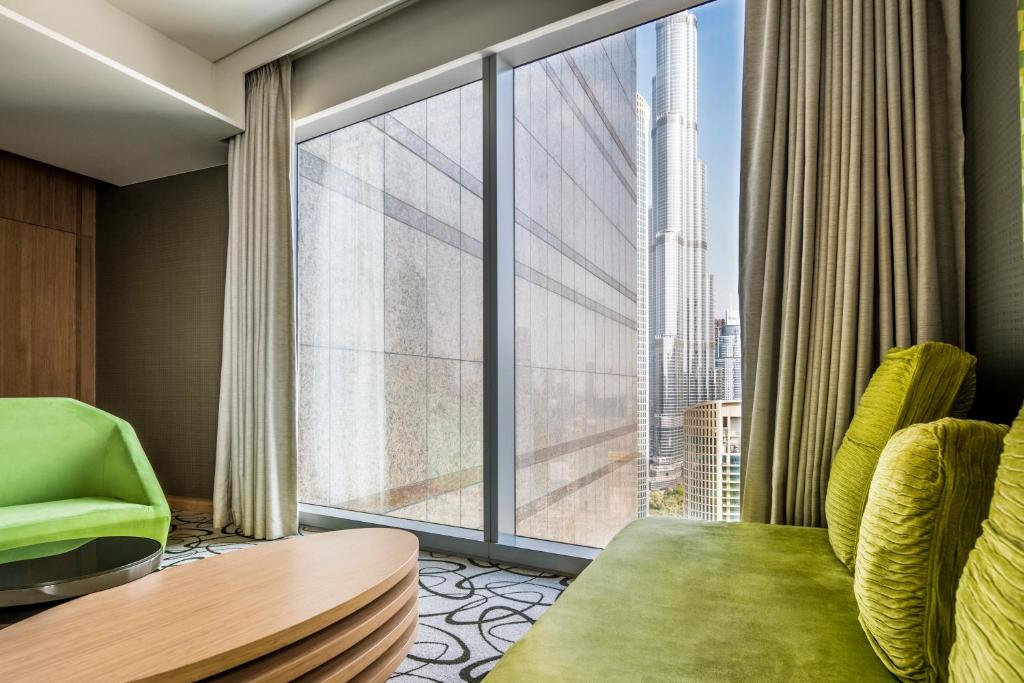 One Bedroom Apartment with King Bed - Image 7