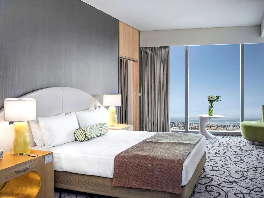 Opera King Suite with Coastline View -  Club Access - Image 13