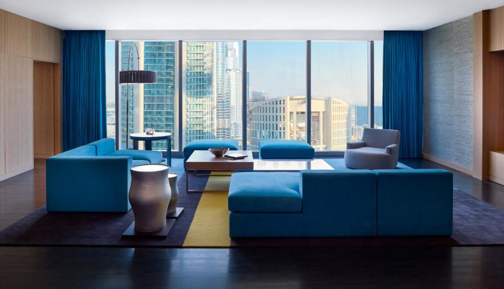 Presidential Suite with Club Access and Burj Khalifa View - Image 4
