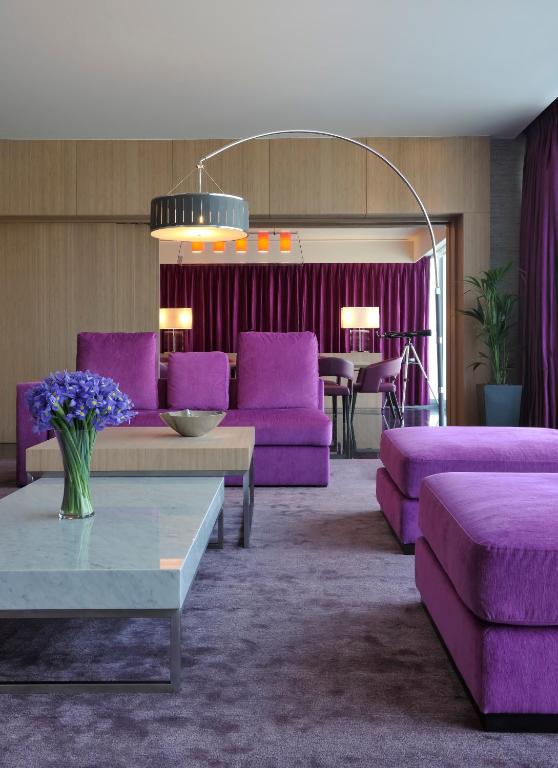 Royal King Suite with View and Club Access - Image 8