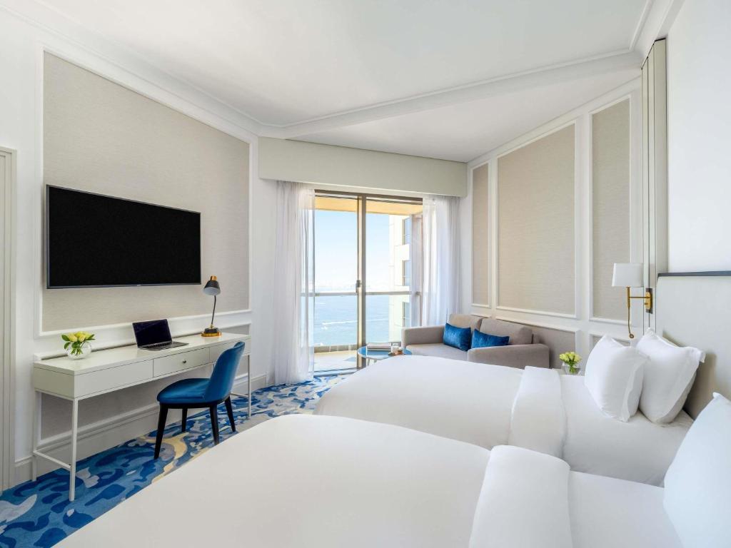 Superior Room with Two Single Beds - Partial Sea View/Pool Access - Image 6