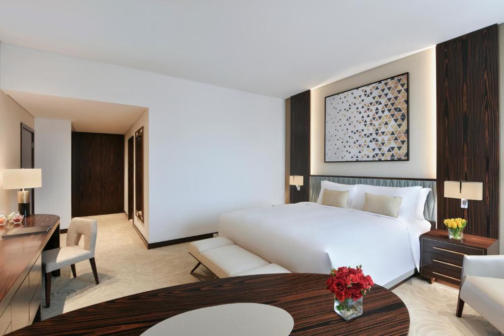 Family Room - Image 3