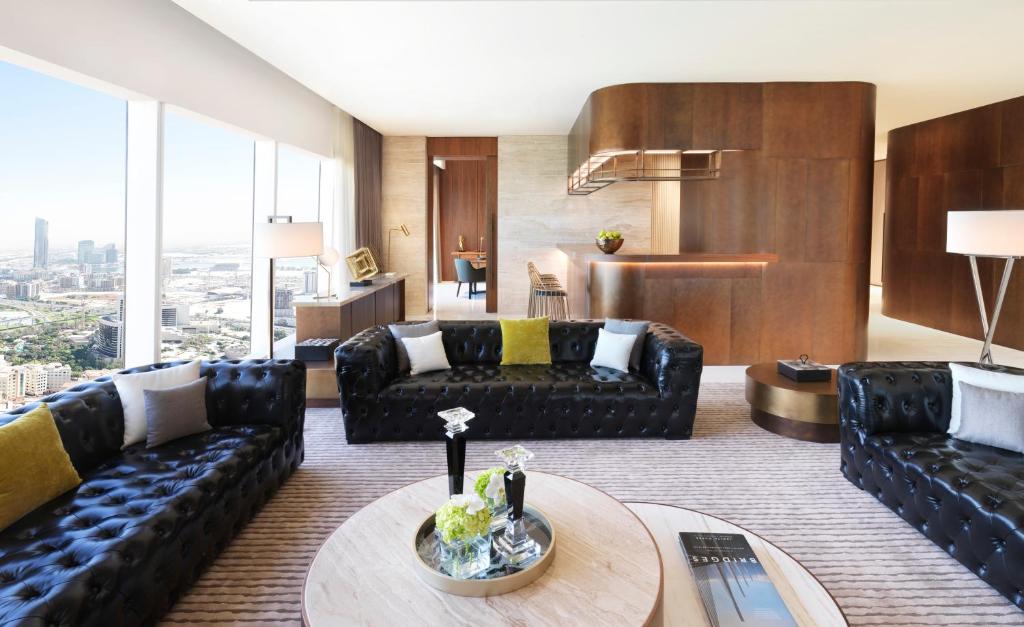 Imperial One Bedroom Suite with Club Millésime Access, Private Gym and Spa Room - Image 14