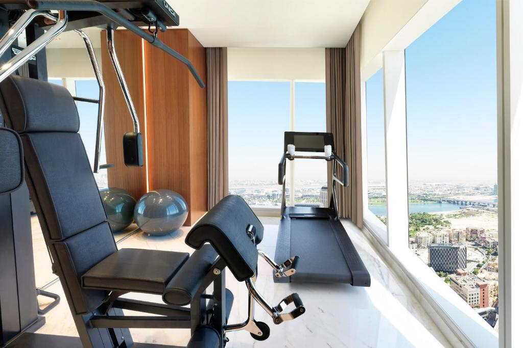 Imperial One Bedroom Suite with Club Millésime Access, Private Gym and Spa Room - Image 4