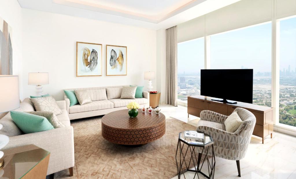 Opera Two Bedroom Suite with Club Millésime Access - Image 4