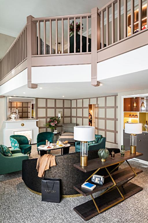 Opera Duplex King Suite with Living Room and Balcony - Image 12