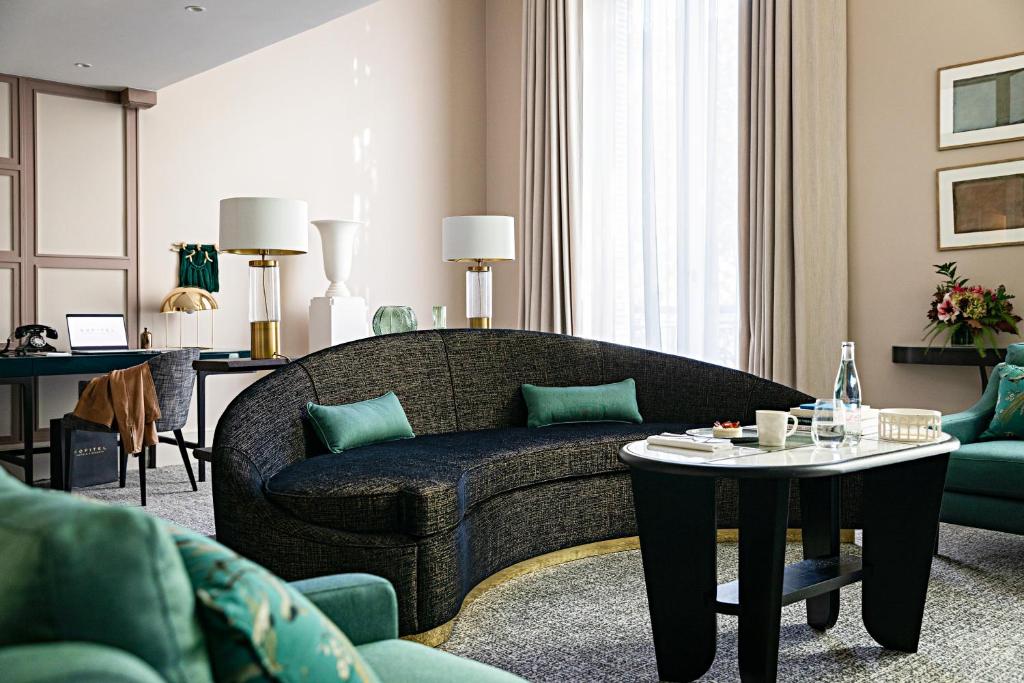 Opera Duplex King Suite with Living Room and Balcony - Image 7
