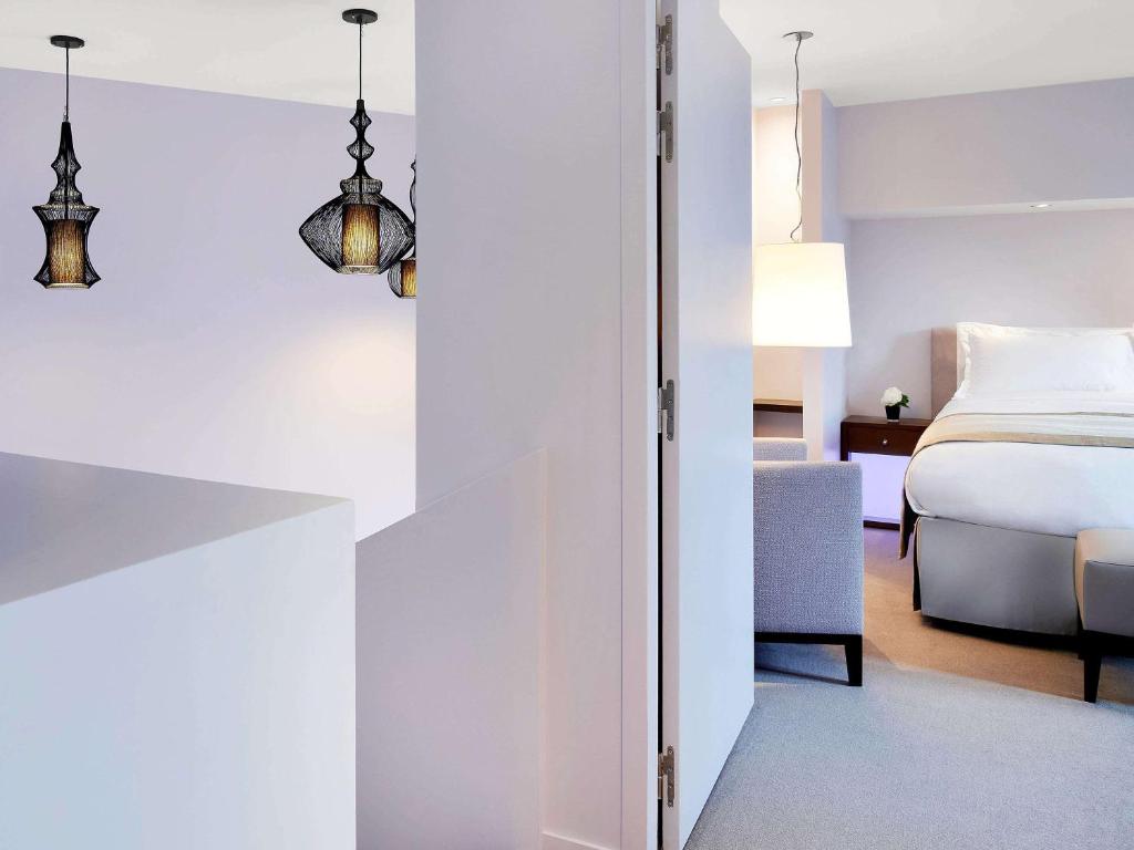 Duplex King Apartment with Sofa Bed - Image 4