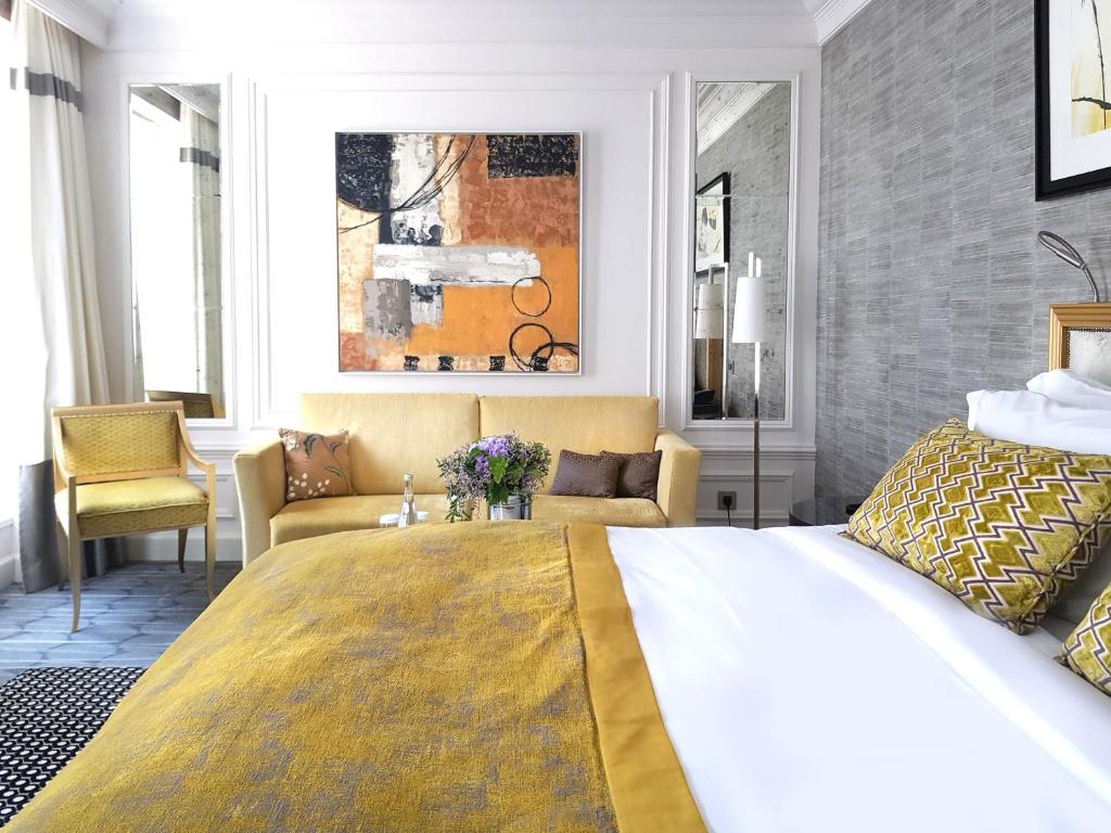 Junior Suite - Image 1