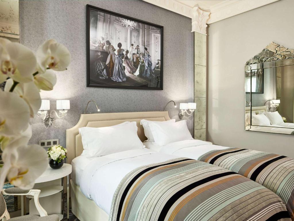 Luxury Room - 2 Twin Beds - Image 5