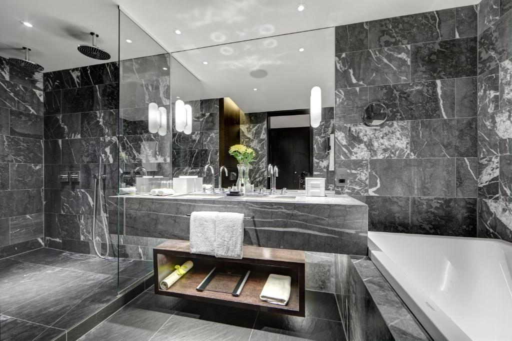 Luxury Double Room - Image 4