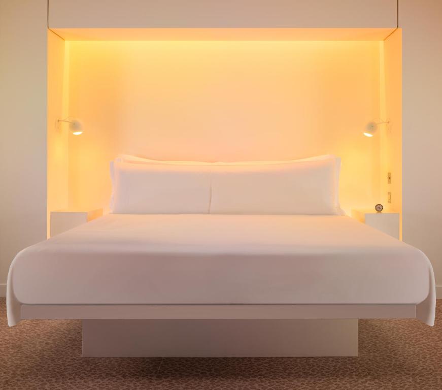 Loft Junior King Suite - Image 2