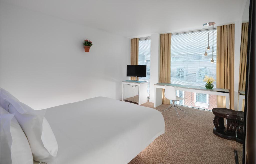 Standard Queen Room - Image 2