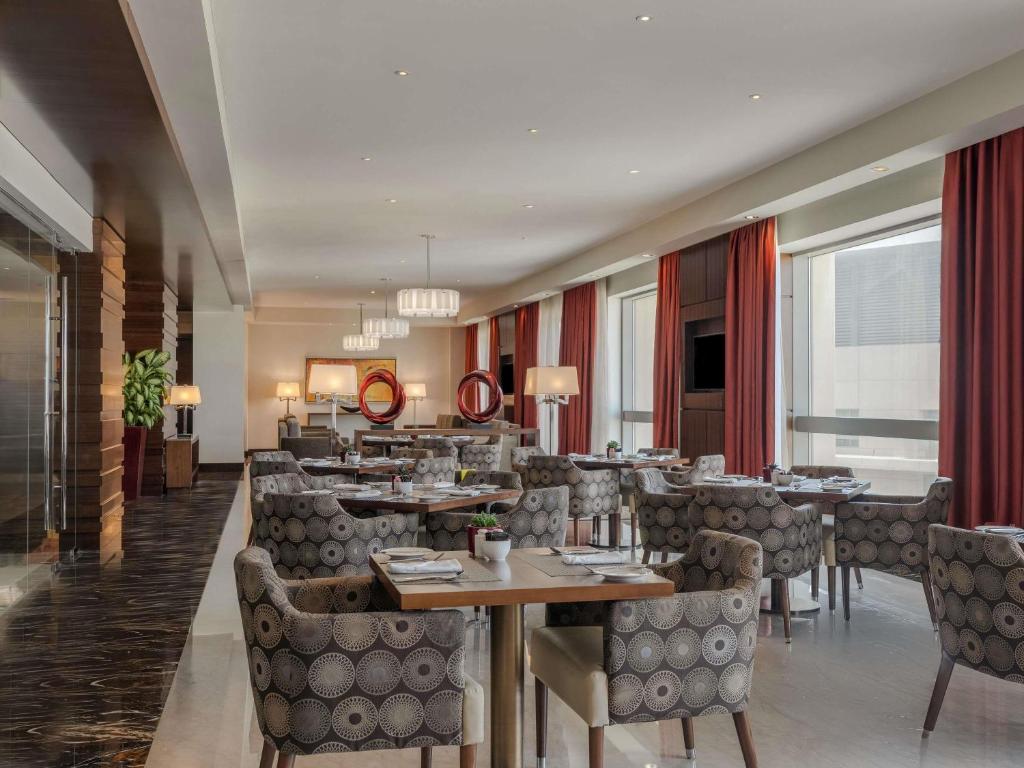 Executive King Room - Image 14