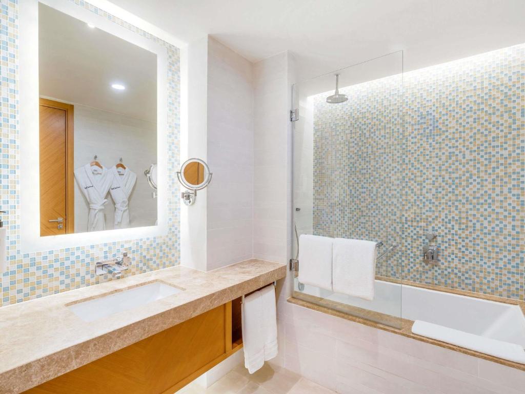 Executive King Room - Image 9