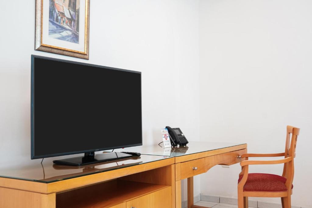 Three-Bedroom Apartment - Image 3