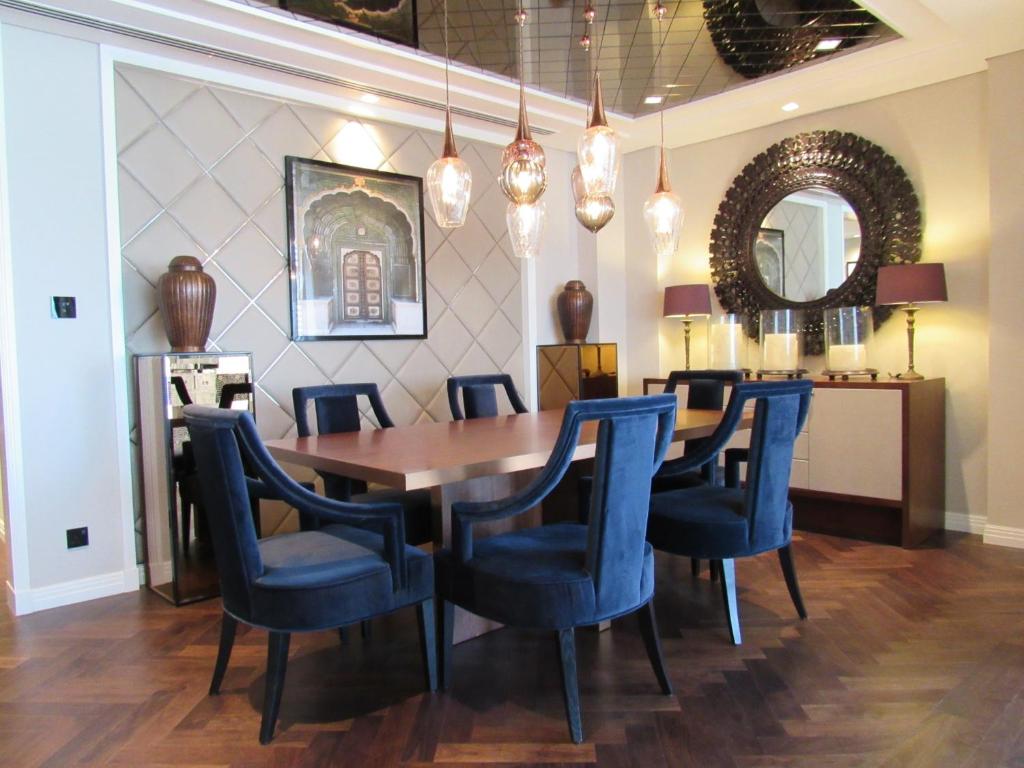 Grand Luxury Suite With Burj View - Image 4