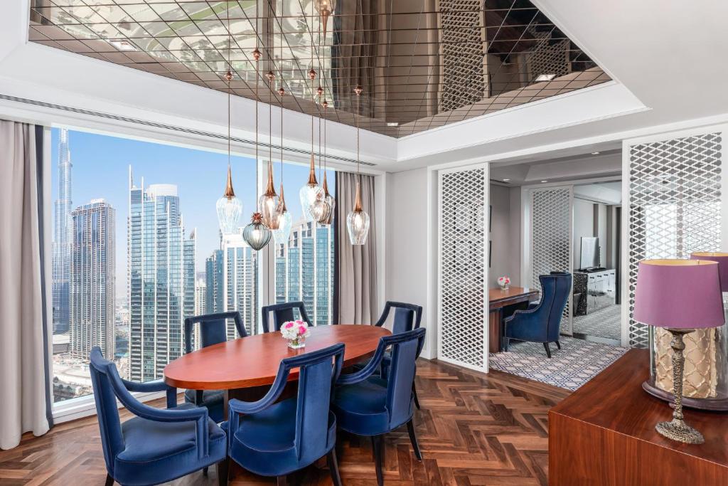 Luxury Suite With Burj View - Image 1