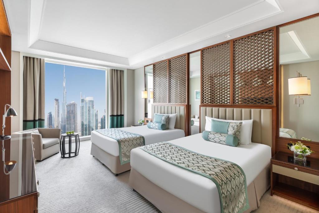 Luxury Twin Room With Burj View - Image 2