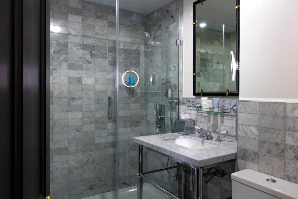 Bloomsbury Suite - Image 3