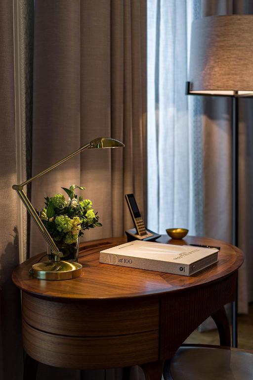Executive King Room - Image 6