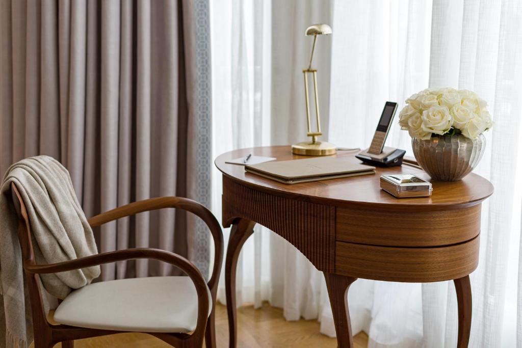 Junior Suite - Image 6