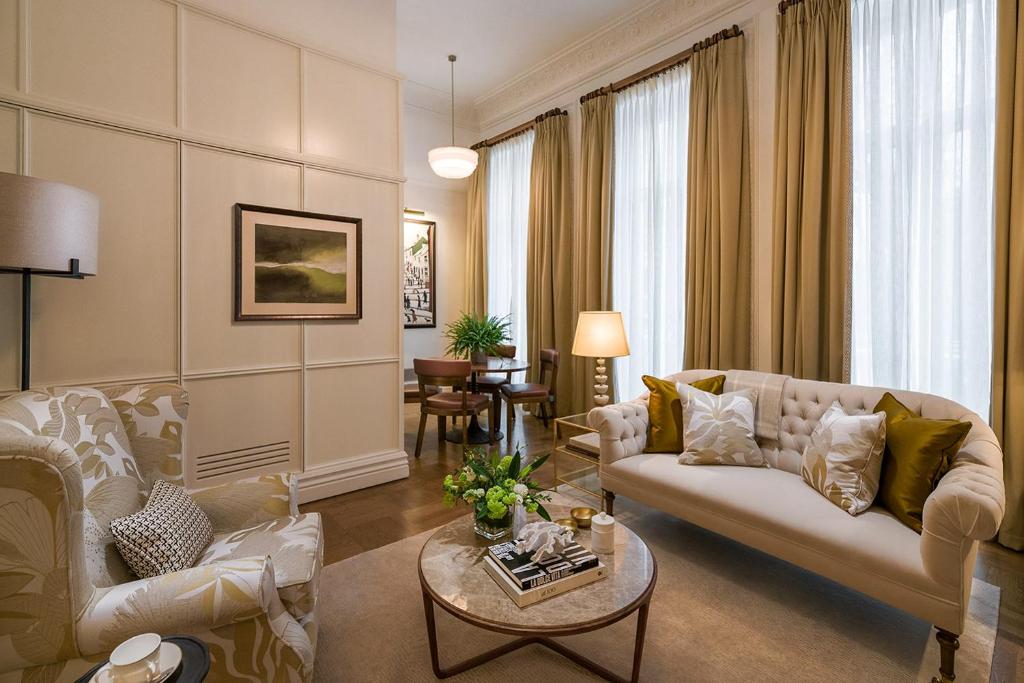 Signature Suite - Image 2
