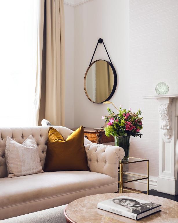 Signature Suite - Image 8
