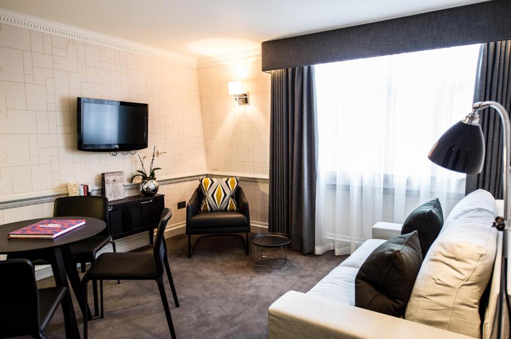 Suite - Image 6