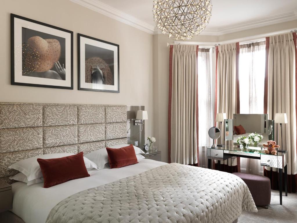 One-Bedroom Apartment - Image 11