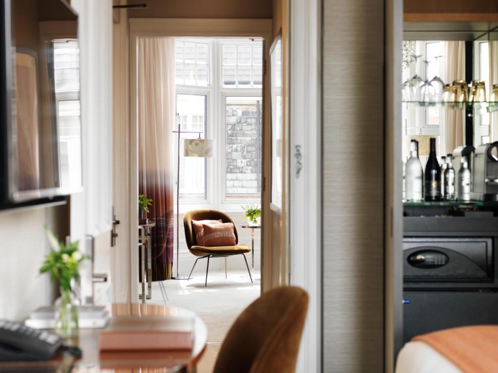 One-Bedroom Apartment - Image 9