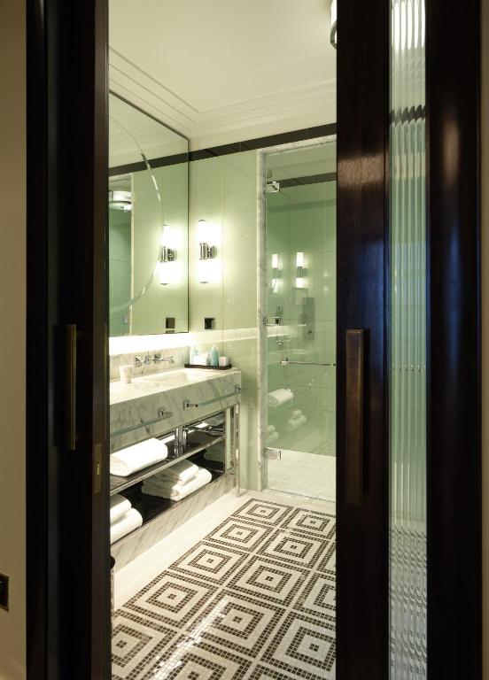 Deluxe Junior Suite - Image 6