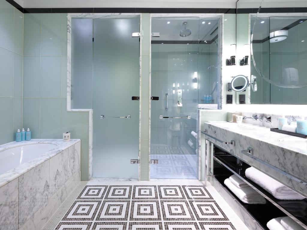 Premier Junior Suite - Image 3