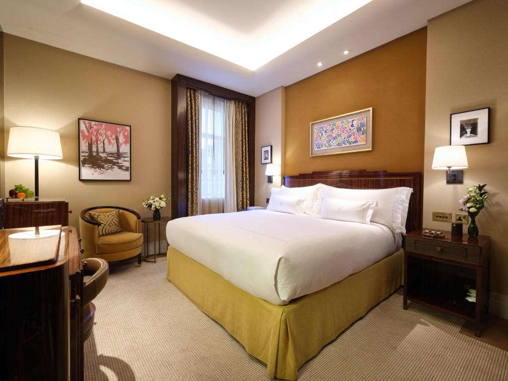 Superior Grand Room - Image 3