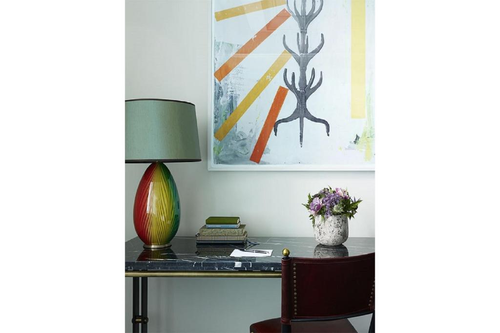 One-Bedroom Corner Suite - Image 8
