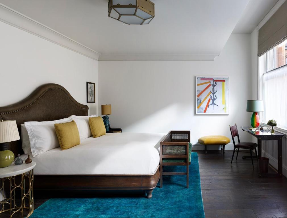 Studio Suite with Accessible Shower - Image 1