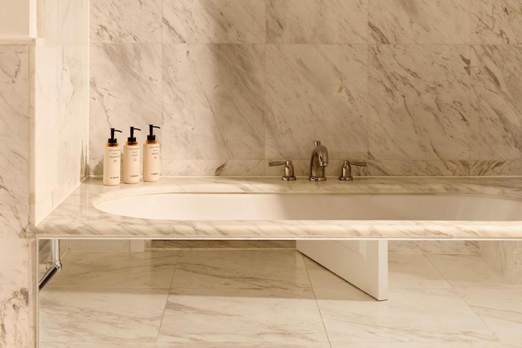 Berkeley Suite - Image 4
