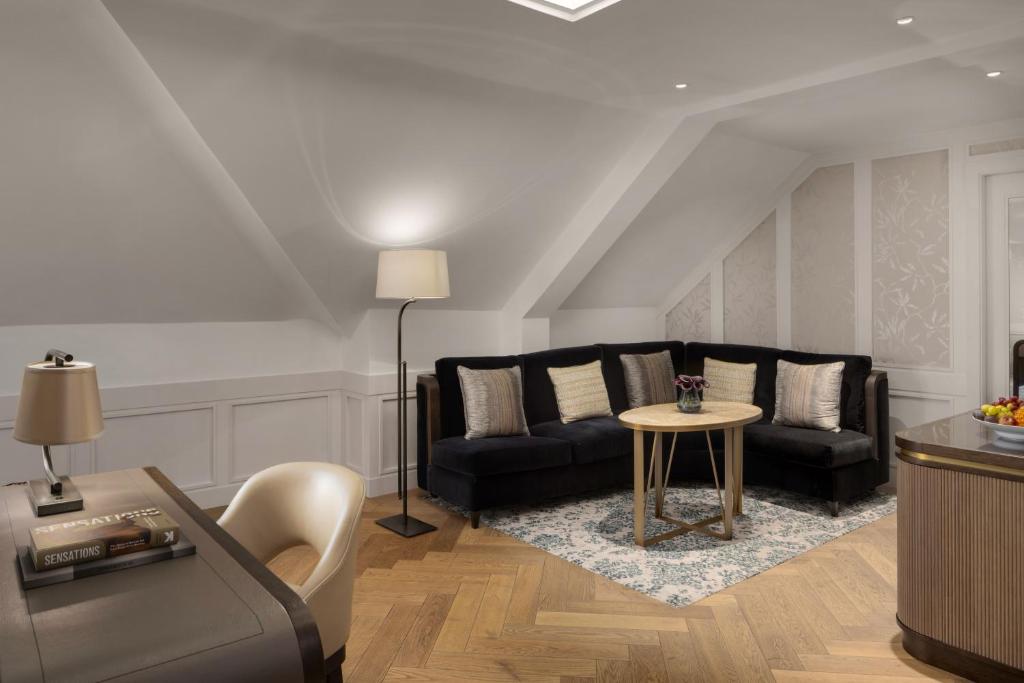 Junior Suite - Image 2