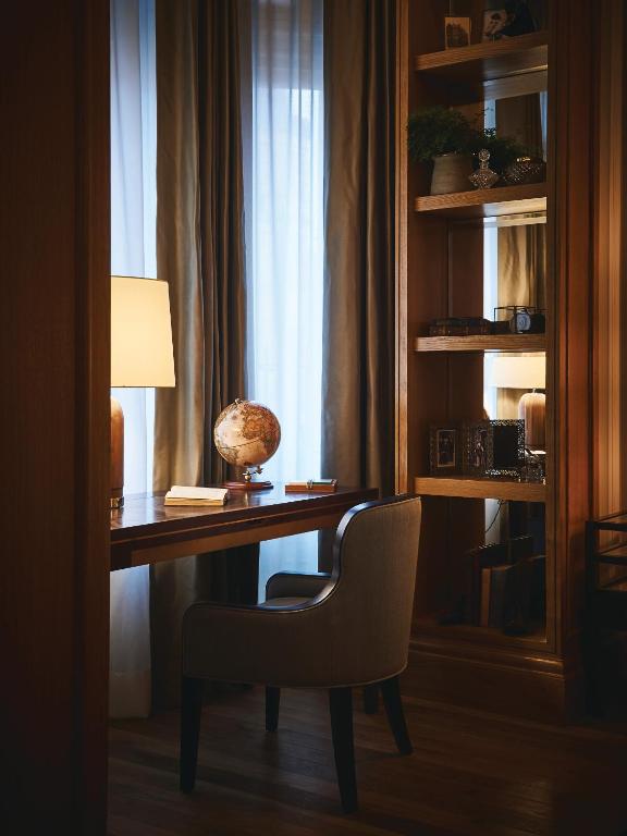 Deluxe Junior Suite - Image 4