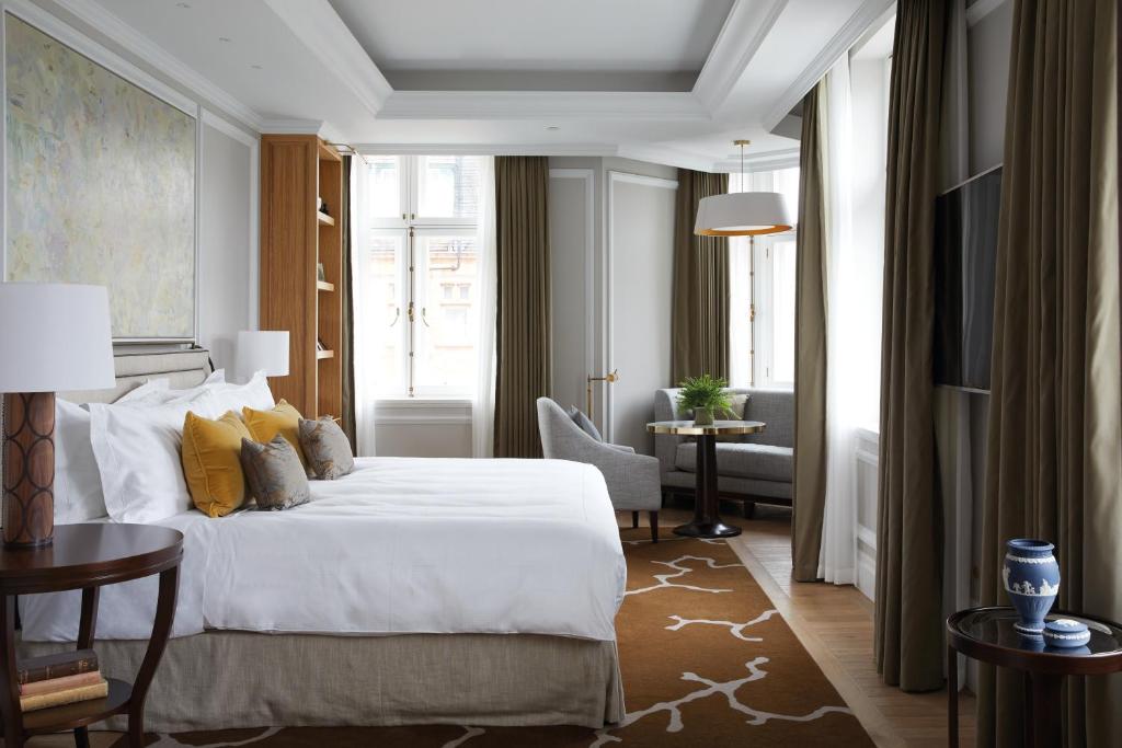 Junior Suite - Image 1