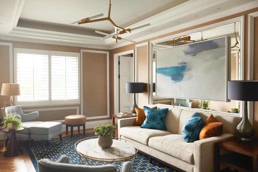 Suite with Garden View - Image 8