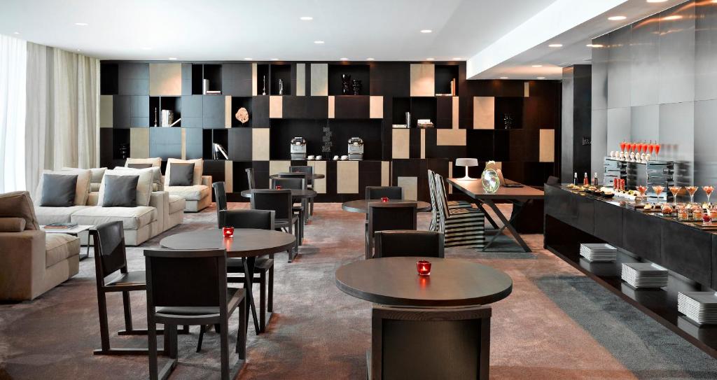 Executive King Suite with access to Executive lounge - Image 1