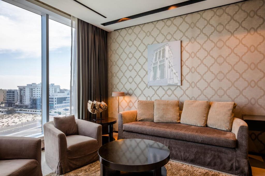 Executive King Suite with access to Executive lounge - Image 2