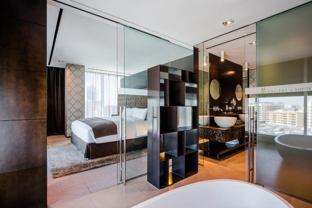 Executive King Suite with access to Executive lounge - Image 3