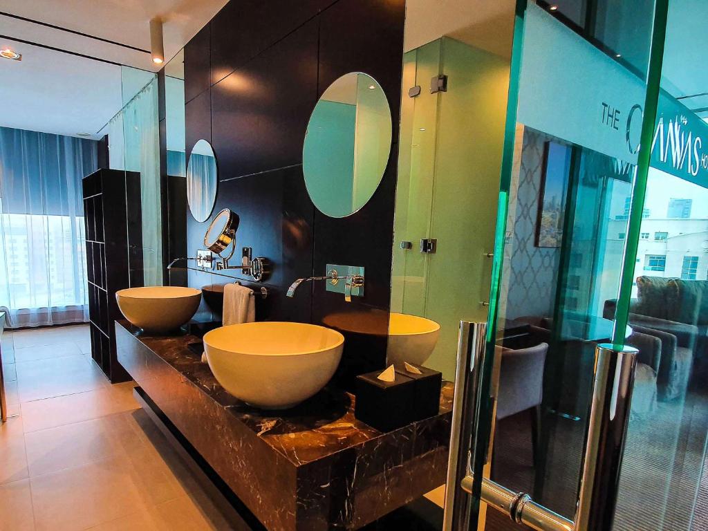Executive King Suite with access to Executive lounge - Image 4