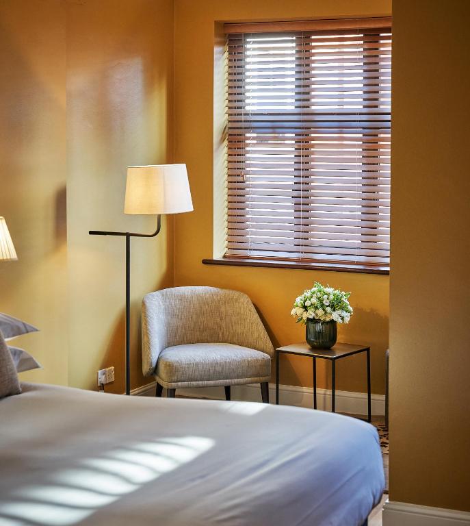 One-Bedroom Apartment - Image 4