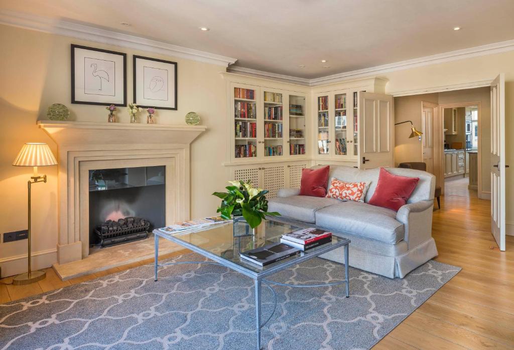 Penthouse Apartment - Image 3