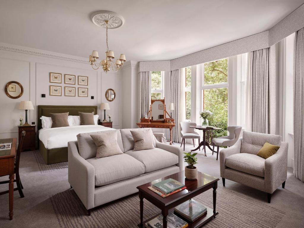 Chelsea Garden Suite - Image 4